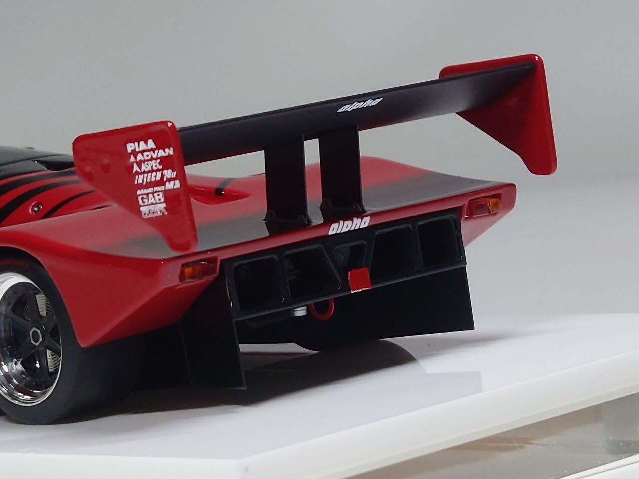 微妙な違いが.Vision 1/43 Porsche 962C 