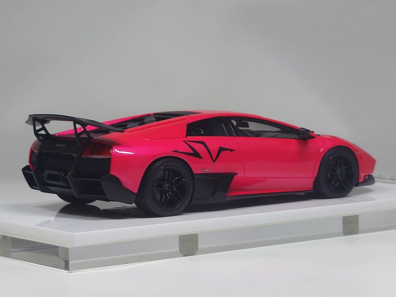 レッドやけどピンク.EIDOLON 1/43 Lamborghini Murcielago LP670-4