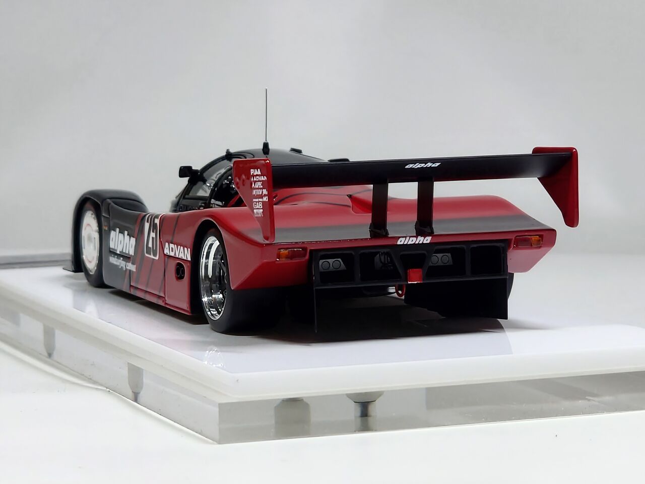 微妙な違いが.Vision 1/43 Porsche 962C 