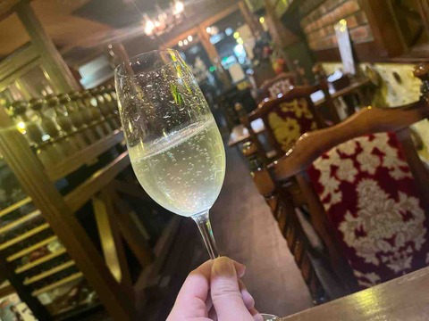 B73A2BE4-225F-40B2-B2B7-F2C62158A379