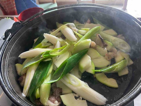 09DA4A52-A435-4D6D-9049-E98088AAA5A0