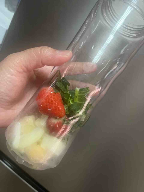 C8CC0AE0-7EEB-42A8-81CE-FBBDFFB385B9