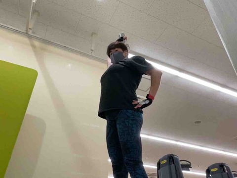 5B660C58-7BD5-4043-965F-AE3DDB940F7B