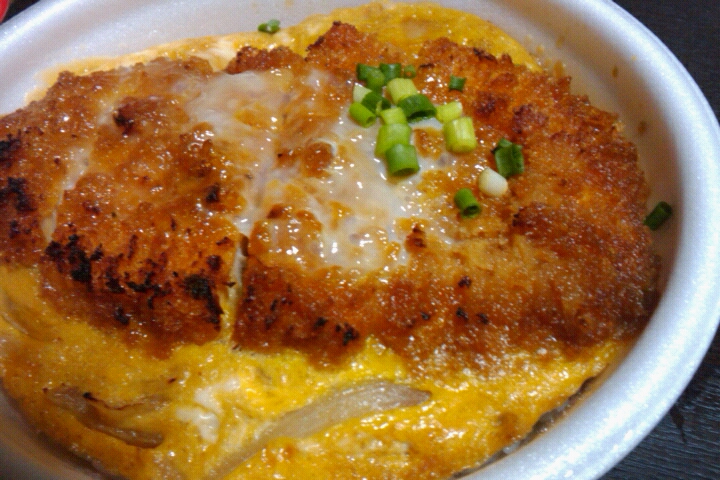 明治の味を復活 50年以上の時を経て蘇った カツ丼 料理王国