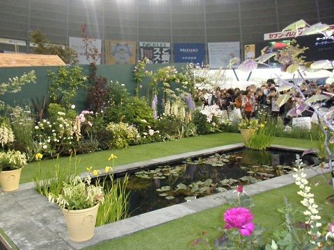 国際バラとガーデニングショウ鑑賞ツアー けいちゃんのひとりごと 旧 ハナさんのエッセイ
