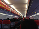 機内