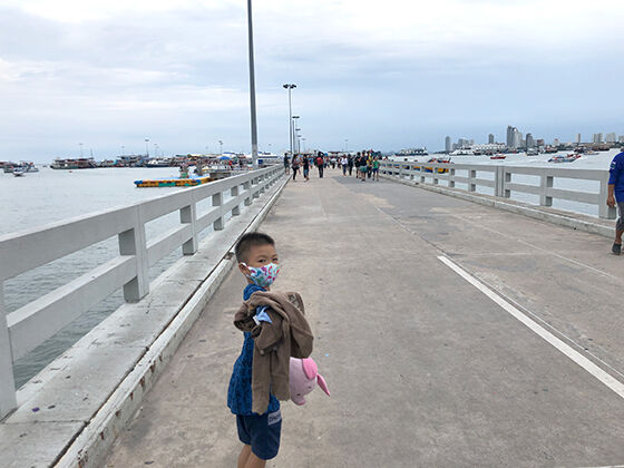 パタヤの海上イカ釣り場 タコトリップ Tako Trip に行ってきました とっぴーパタヤ日記その65 Bar Wood Ball Blog バンコクの Barウッドボール 店主のブログ パタヤの海上イカ釣り場 タコトリップ Tako Trip に行ってきました とっぴーパタヤ日記その65 Bar Wood Ball Blog バンコクの Barウッドボール 店主のブログ