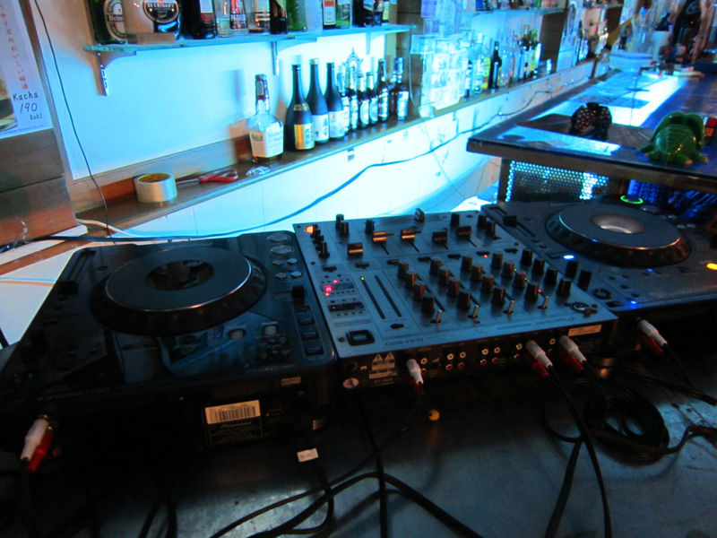 Djブース作りました シーロム店 Bar Wood Ball Blog バンコクの Barウッドボール 店主のブログ Djブース作りました シーロム店 Bar Wood Ball Blog バンコクの Barウッドボール 店主のブログ