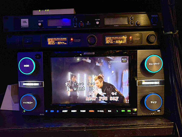 533956918_7465157880_n