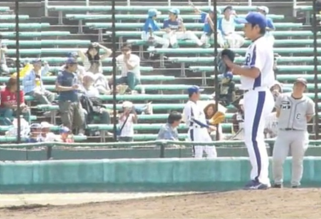 浅尾拓也投手の投球フォーム連続写真(左投手板)_胸面から : 野球動作
