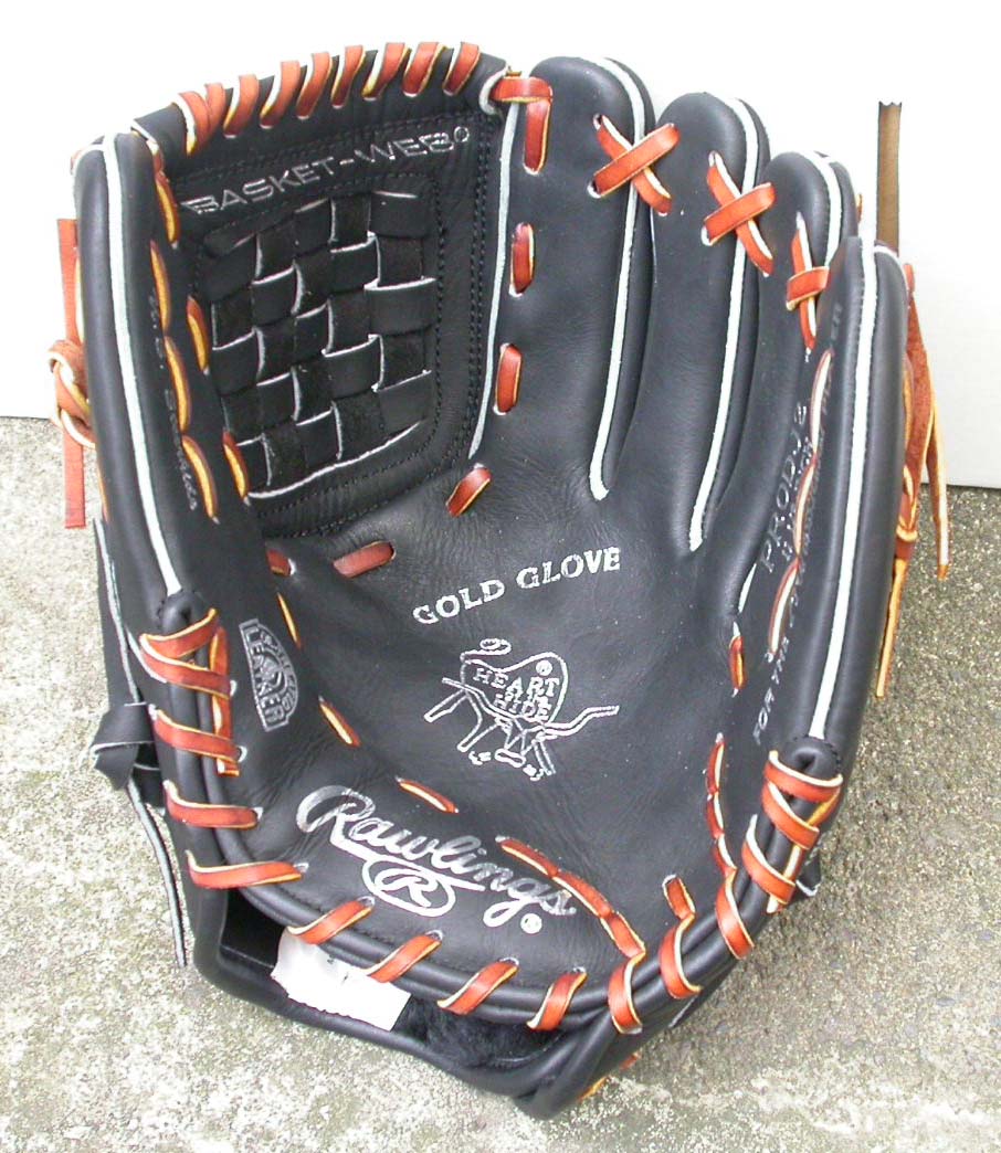 進化を続けるジーターモデル : 野球用品