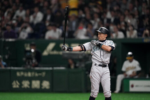 イチロー レジェンドだった 28歳から始めて 通算単打数 は2514本で歴代5位 Baseballlog イチロー レジェンドだった 28歳から始めて 通算単打数 は2514本で歴代5位 Baseballlog