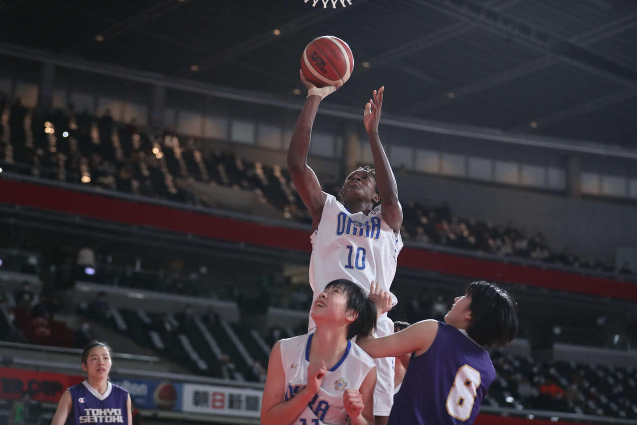 高校女子バスケ決勝 留学生が53得点の活躍 監督 驚異的 Baseballlog