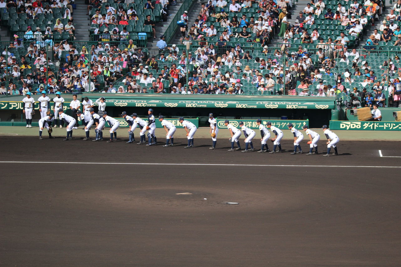 野球の記録で話したい 骨折を押して試合に出るのは 美談 か