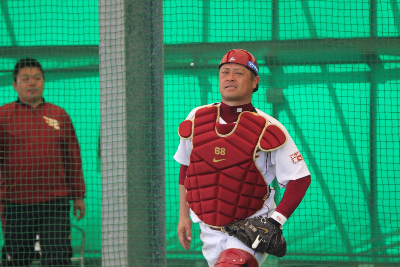 野球の記録で話したい : 世代交代 2017NPBプレビュー 東北楽天 日本製 元楽天ゴールデンイーグルス 細川亨選手 手袋 アクセサリー