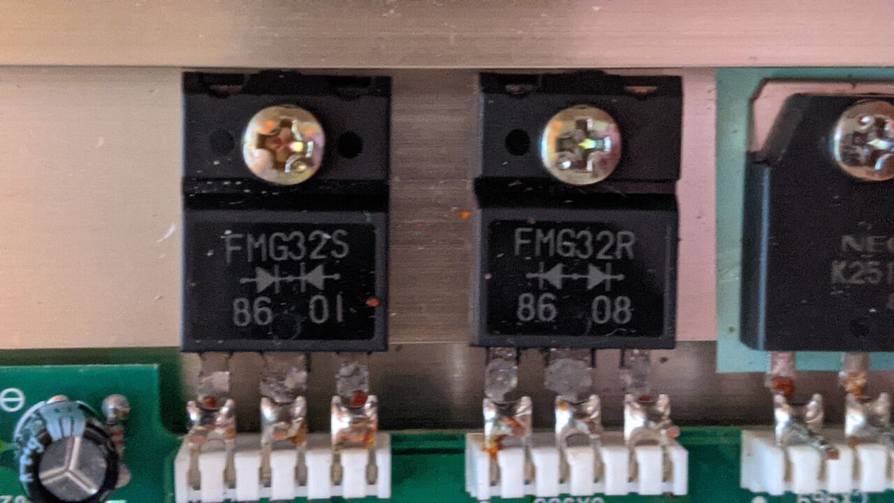 パワーアンプを修理もしくは破壊 －DENON DCA-760BL : ぼうけんの書