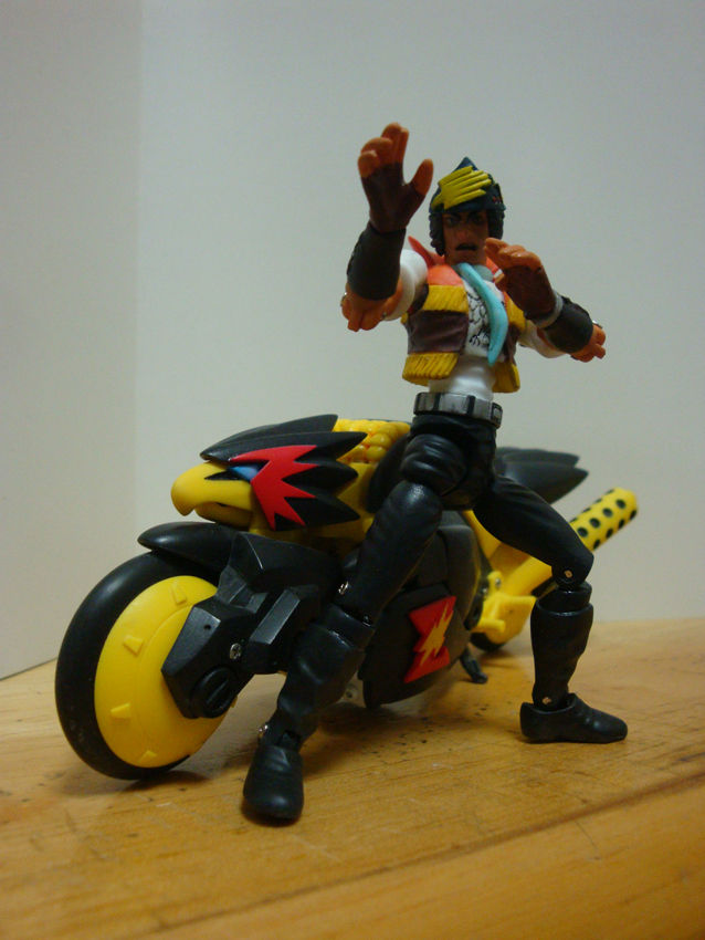 秋月玄登場！ : バジルの造形魂