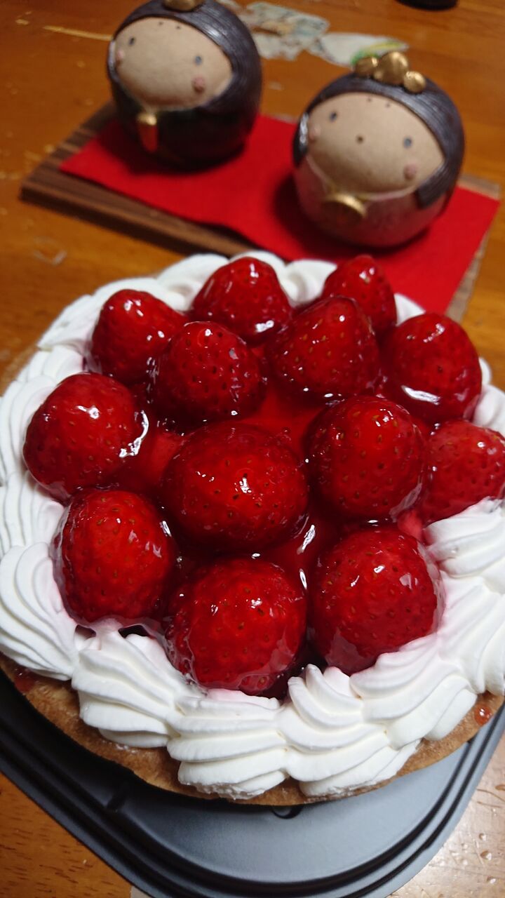 ひな祭りにケーキもろた 京都山科の釣具屋バスフィールド ひな祭りにケーキもろた 京都山科の釣具屋バスフィールド