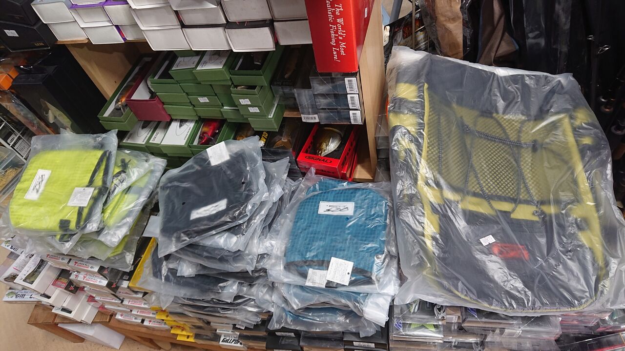 携帯ゴミ入れポーチ入荷 京都山科の釣具屋バスフィールド 携帯ゴミ入れポーチ入荷 京都山科の釣具屋バスフィールド