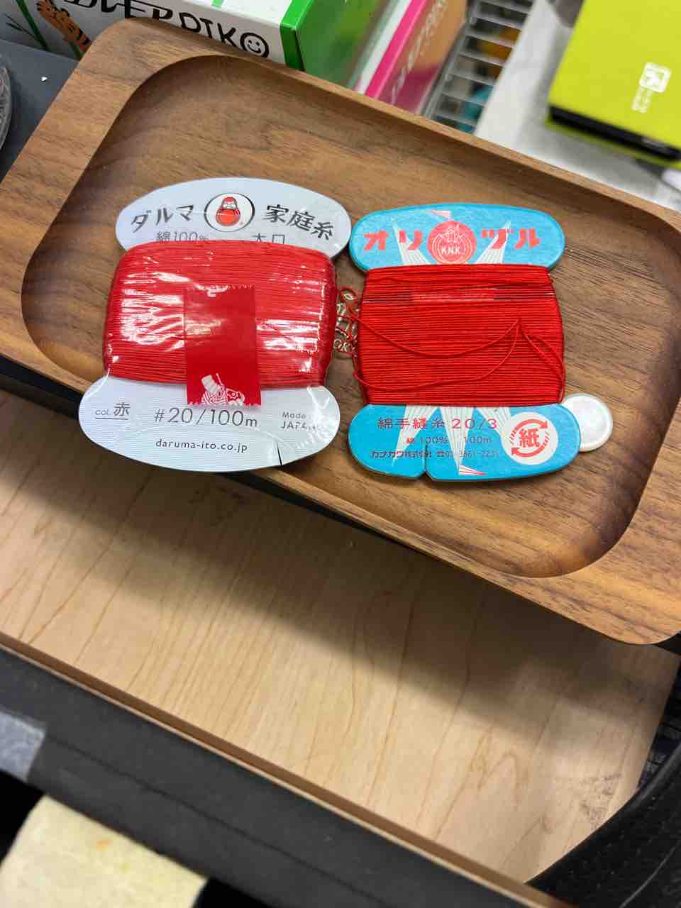 運命の赤い糸ではないのですが、大事な赤い糸のこと : ラクーン