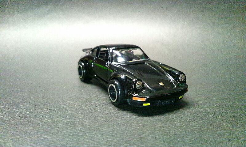 コミックトミカvol 2 湾岸midnight Porsche Turbo ポルシェターボ ミニカーレビュー たばらん日記