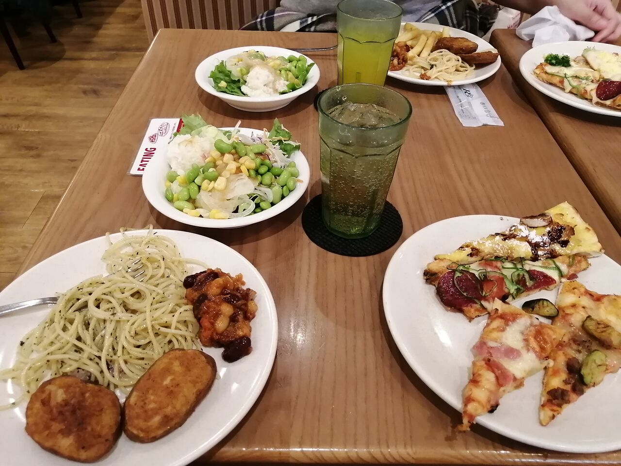 聖蹟桜ケ丘 シェーキーズ 聖蹟桜ヶ丘店 いろいろ楽しめるピザの食べ放題 バトル オブ チャイニーズ 聖蹟桜ケ丘 シェーキーズ 聖蹟桜ヶ丘店 いろいろ楽しめるピザの食べ放題 バトル オブ チャイニーズ