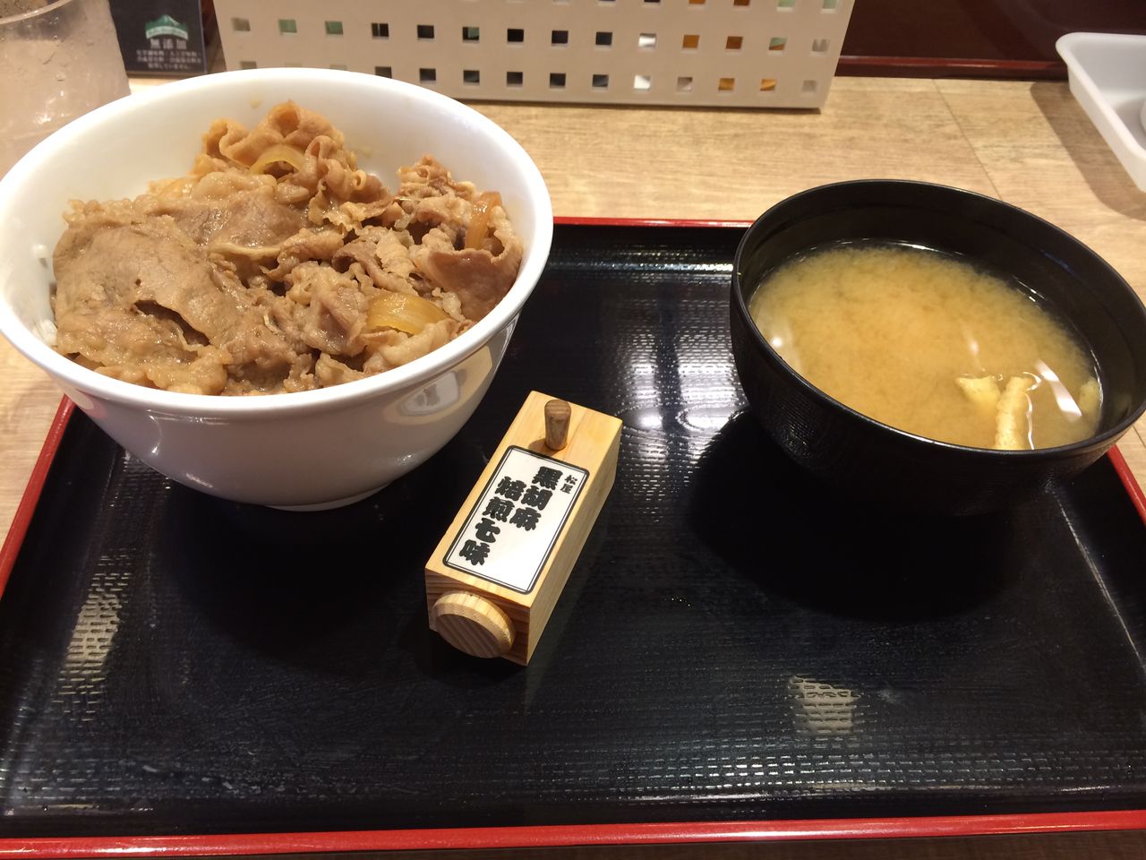 渋谷 松屋 宮益坂上店 プレミアム牛めしは本当にプレミアムか バトル オブ チャイニーズ