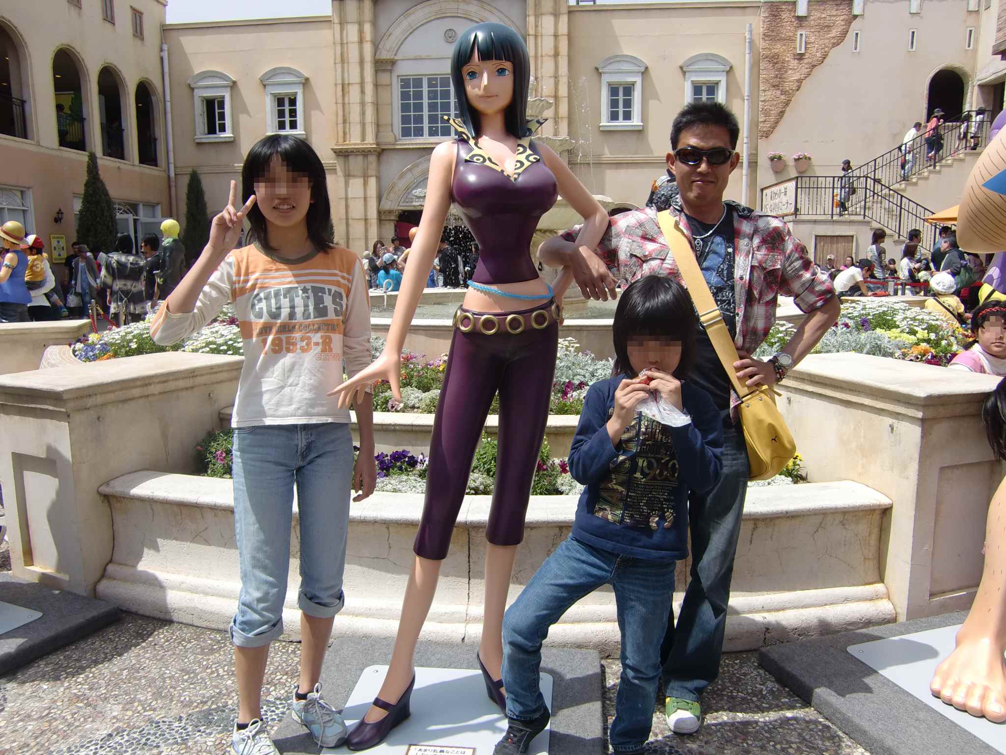 ワンピース 休日の過ごし方 愛車はソラーラ