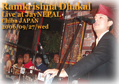 熱唱ダカール君♪