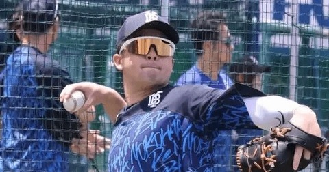 DeNA・牧秀悟、右太もも裏の状態「思った以上に動けている」相川監督は「代打待機日もつくりながら」のサムネイル