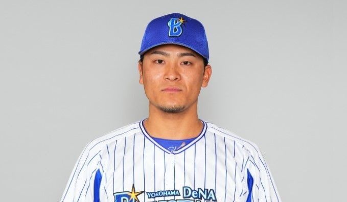 プロ野球　横浜DeNAベイスターズ　宮本秀明　ウェア　アンダーシャツ　実使用 Yahoo!オークション -「宮本秀明」の落札相場・落札価格