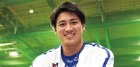 DeNA・森敬斗、遊撃諦めずも外野で特守、シートノックも外野を守る