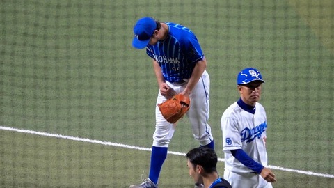 バウアー (82)