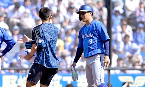 DeNA・相川監督、京田陽太の検査結果について「下半身の違和感」と説明のサムネイル