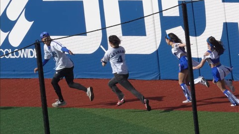 【ハマスタバトル】美しきスプリンター!挑戦者が圧倒的勝利…2走が勝利確信のガッツ連呼