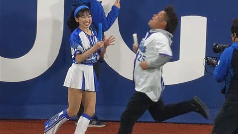 【ハマスタバトル】佐伯貴弘解説員「楽勝じゃないですか…これ」ドラマ「リブート」の話を始める