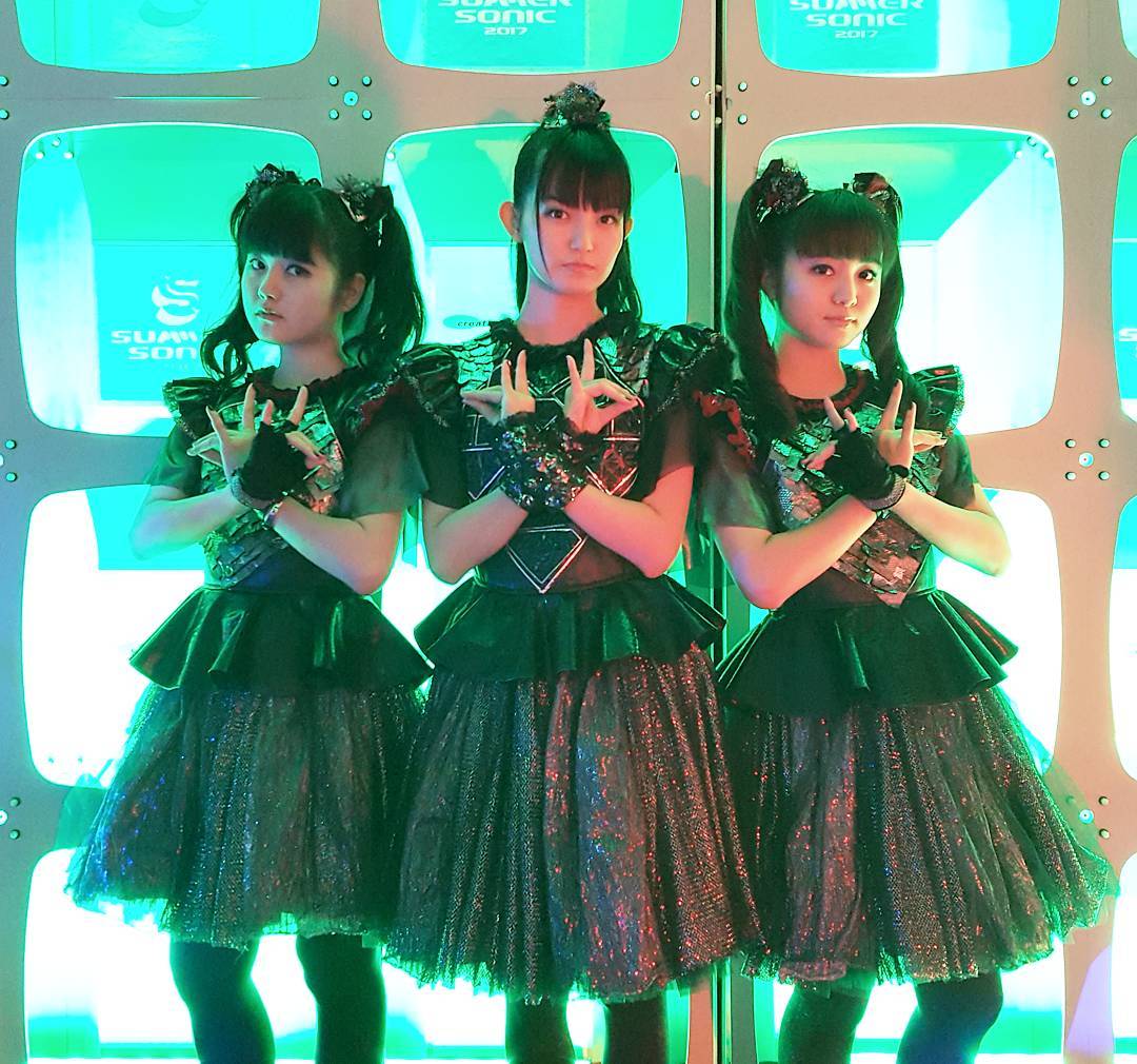 【画像】SUMMER SONIC公式がBABYMETALの最新写真を公開！3人とも凛々しい・・・ BABYMETALまとめもりー