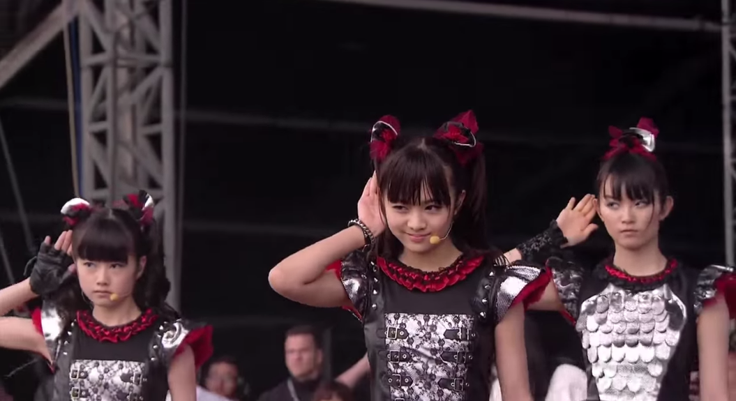 Babymetal ソニスフィアの6万人を目の当たりにしてニヤリと笑える10代なんてそうそういないから凄い Moa Metalのイヤモニが聴こえないまま始まった時のお話 Babymetalまとめもりー Babymetal ソニスフィアの6万人を目の当たりにしてニヤリと笑える10代なんてそうそういないから凄い Moa Metalのイヤモニが聴こえないまま始まった時のお話 Babymetalまとめもりー