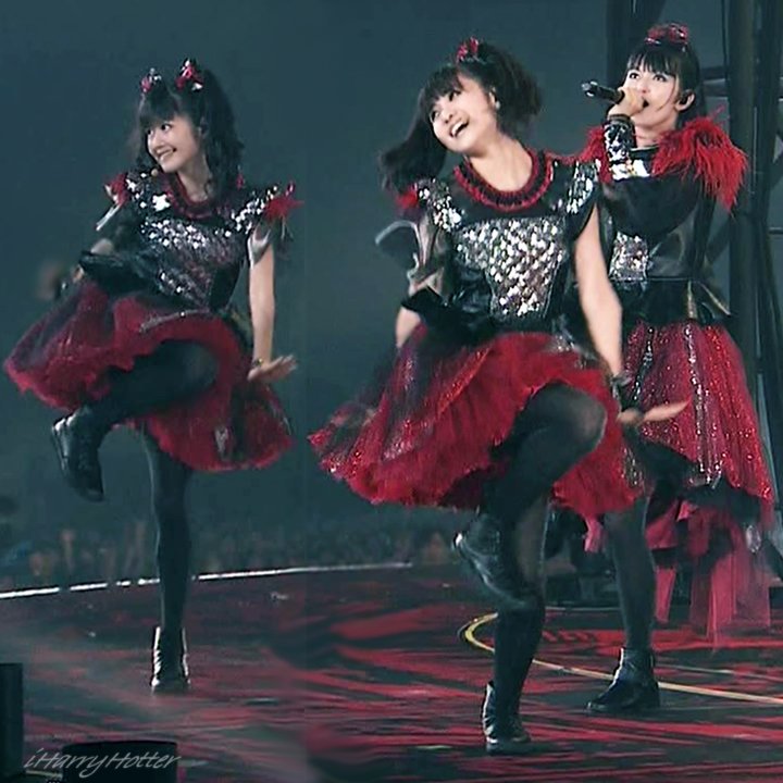 【画像】BABYMETAL「MOAMETALファンには堪んない写真＋この表情のもあビーム浴びたっー