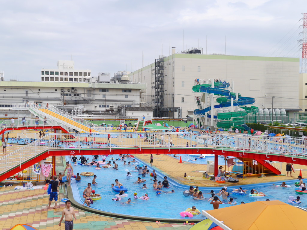激安 430円ですべり放題 沼影市民プールのウォータースライダーは大人がすべっても楽しいぞ 浦和裏日記 さいたま市の地域ブログ