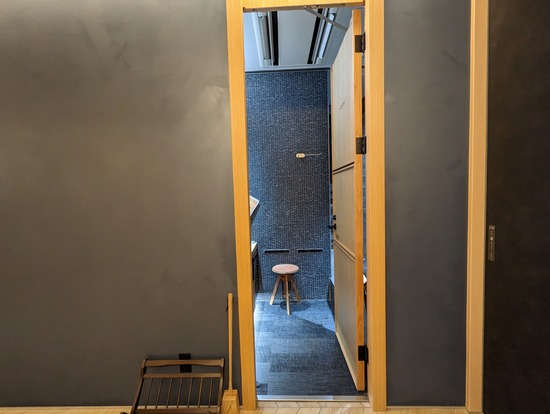 PXL_20230424_090021095