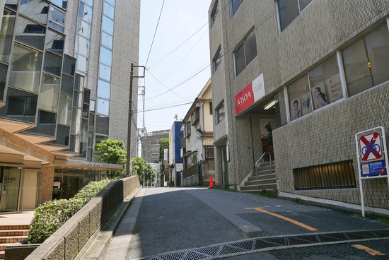 P1200639-30