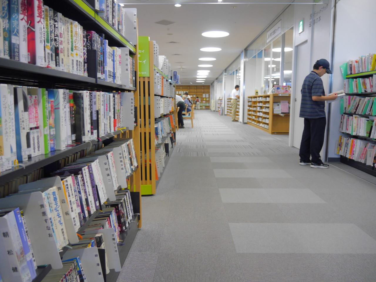 松阪市図書館