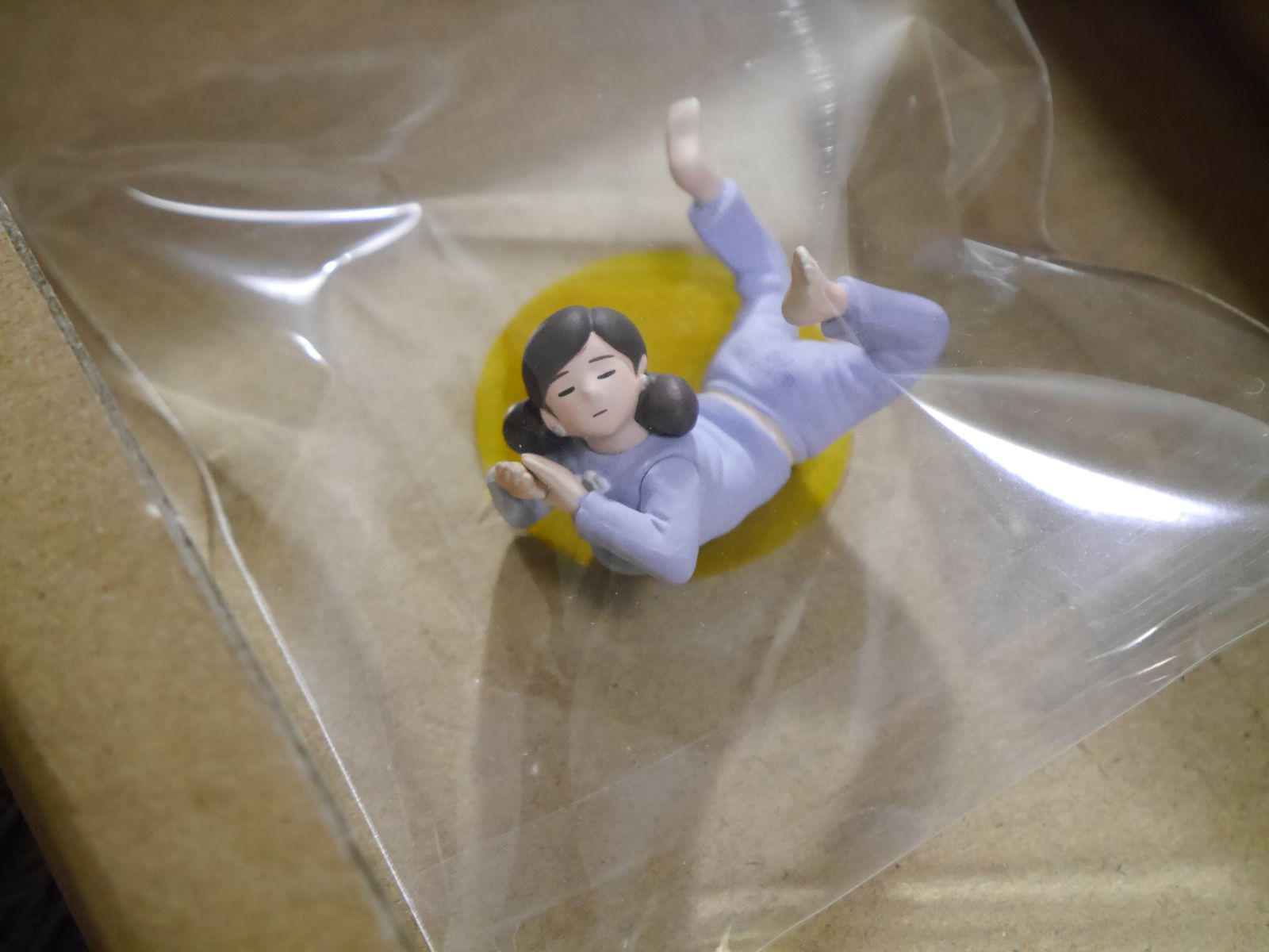 レア　ユニチャーム　超熟睡　フチ子　フィギュア　ベッドのフチ子 ベッドのフチ子」がパジャマ姿&華麗な背面ロールやエビ反りを