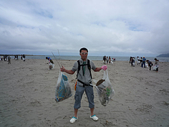 20090607UXエコワーク108in寺泊海岸清掃