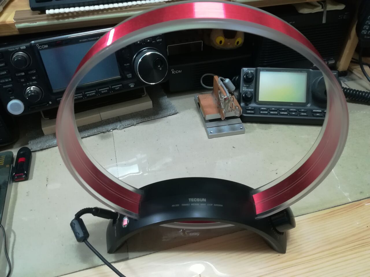 TECSUN　高感度ラジオ　BCL-2000　動作品　バーアンテナは20cm ! TECSUN 高感度ラジオ BCL-2000 動作品 バーアンテナは20cm