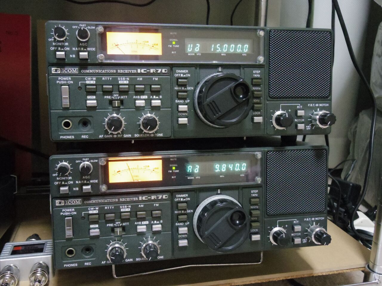アイコム IC-R72 HFレシーバー( BCL、AM放送受信に…) アイコム IC-R72 HFレシーバー( BCL、AM放送受信に…) - メルカリ