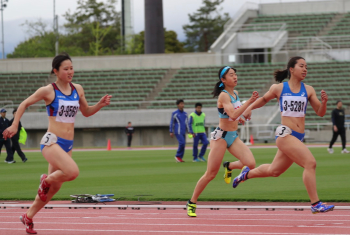 小瀬カーニバルの1日目 小学生女子100mで大会新 山梨陸協トピックス