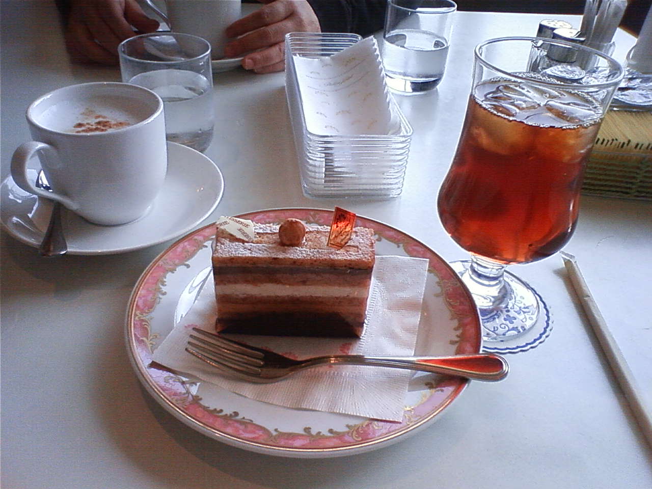 神谷町 慈恵医大 カフェでケーキ 世界のビーチリゾート ブログ編