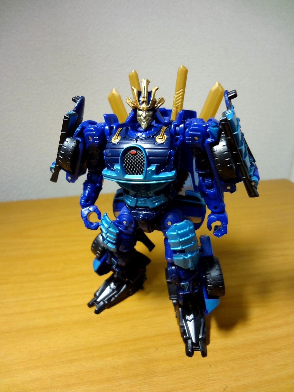 TFロストエイジ AD23ドリフト : トランスフォーマーのリペとか